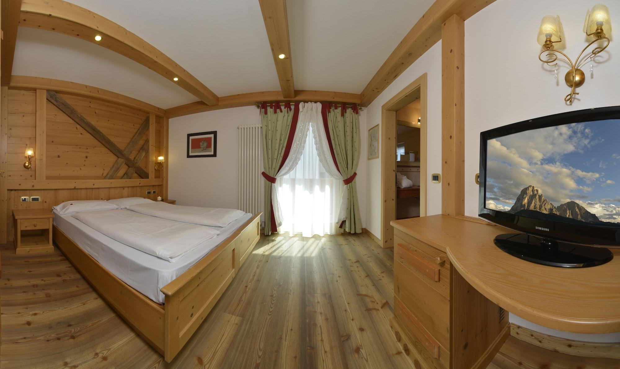 Hotel B&B Andreas Canazei Εξωτερικό φωτογραφία