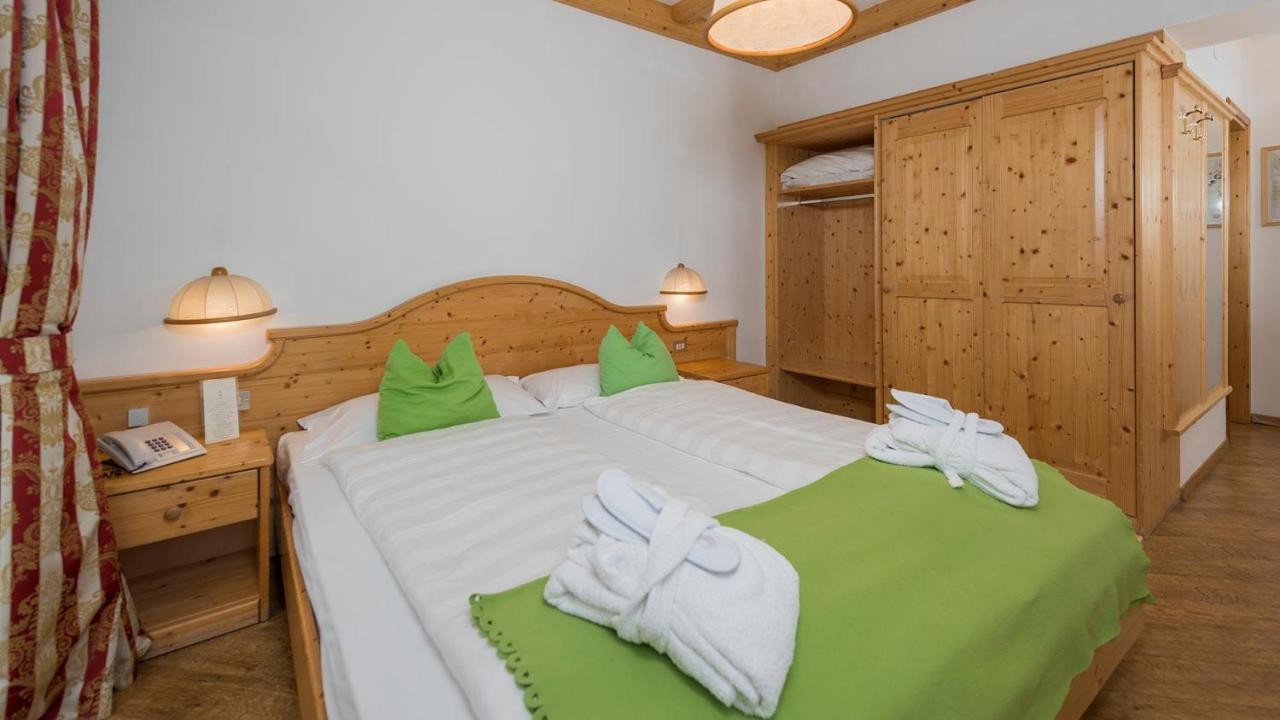 Hotel B&B Andreas Canazei Εξωτερικό φωτογραφία
