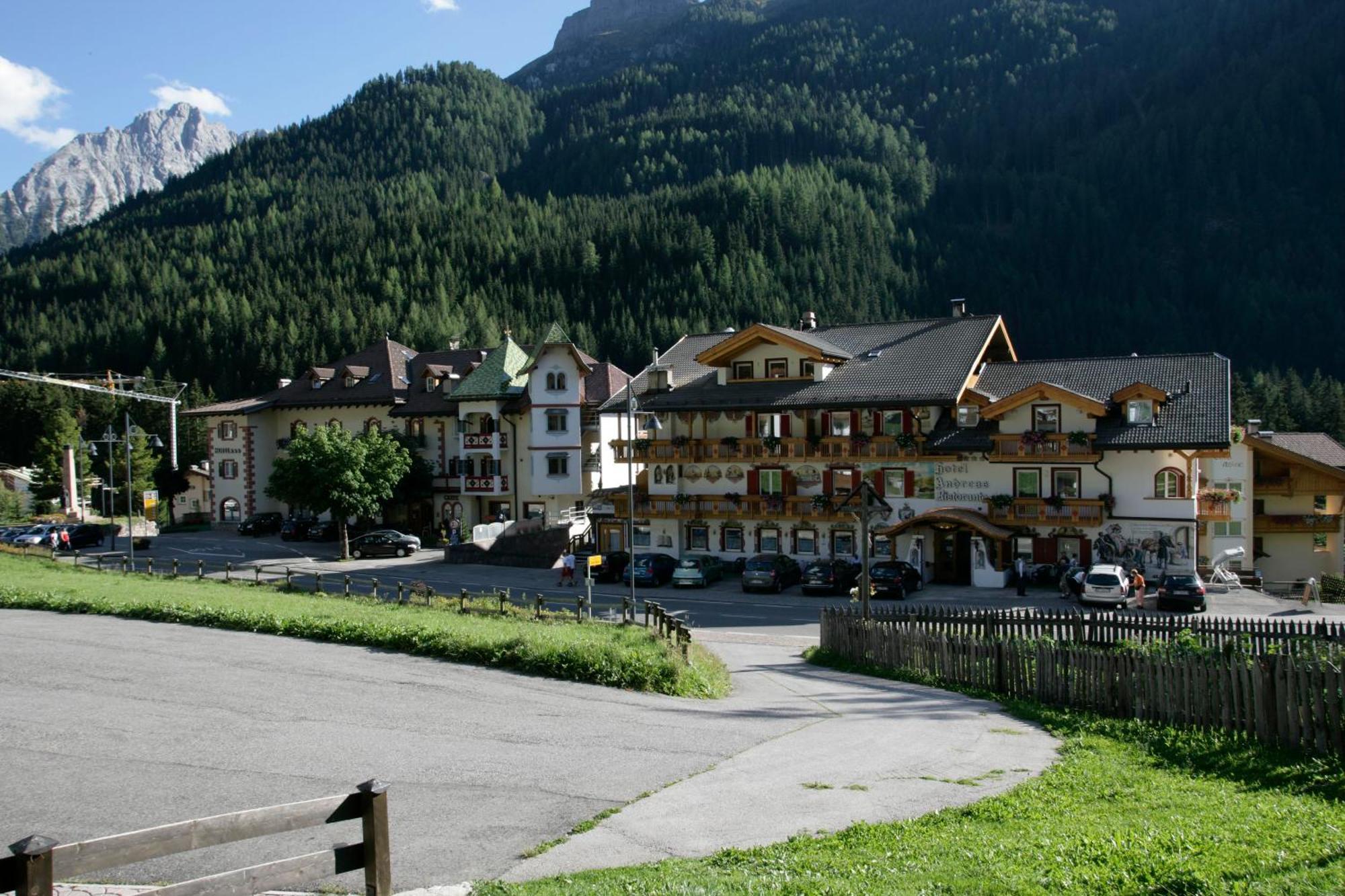 Hotel B&B Andreas Canazei Εξωτερικό φωτογραφία