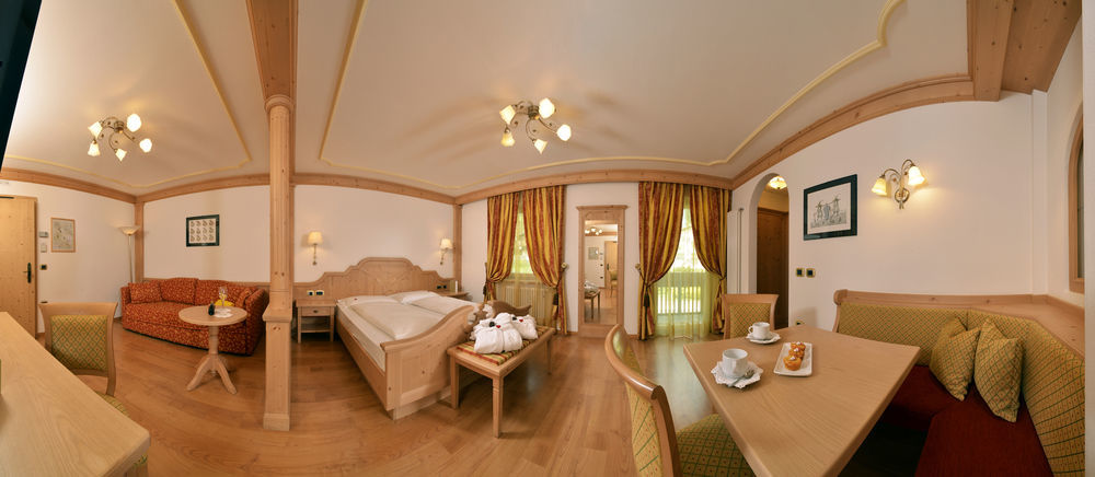 Hotel B&B Andreas Canazei Εξωτερικό φωτογραφία