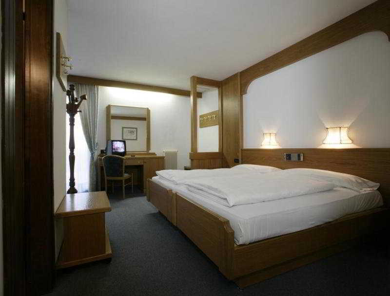 Hotel B&B Andreas Canazei Εξωτερικό φωτογραφία